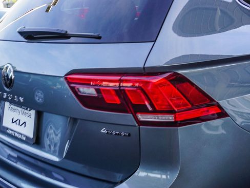 Used 2024 Volkswagen Tiguan S image 8