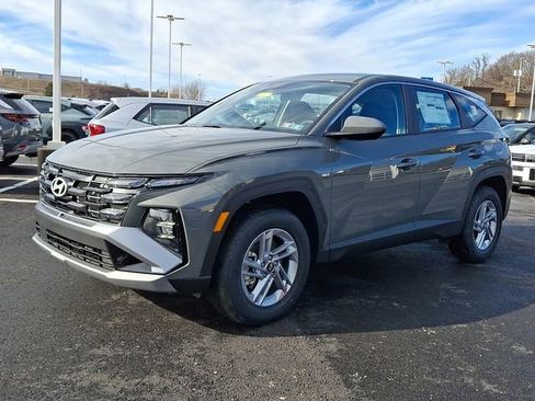 New 2026 Hyundai Tucson SE image 2