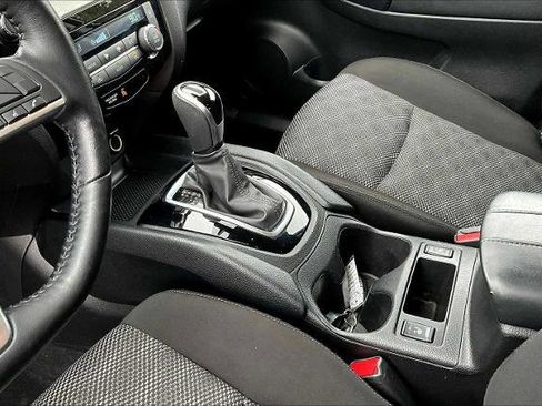 Certified 2021 Nissan Rogue Sport SV image 15