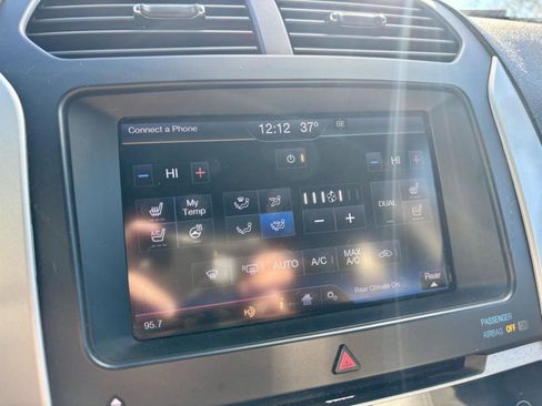 Used 2013 Ford Explorer Limited image 27