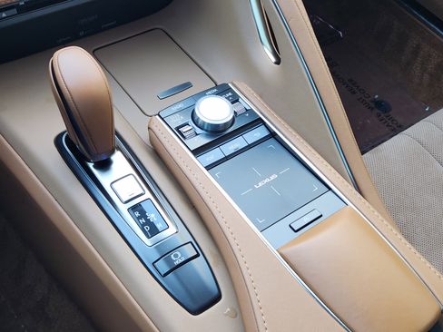 Used 2018 Lexus LC 500 Coupe image 24