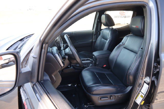 Used 2021 Toyota Tacoma TRD Pro AWD/4WD image 9