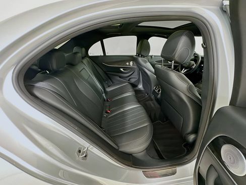 Used 2020 Mercedes-Benz E 350 Sedan image 31