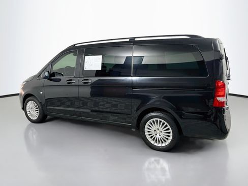 Used 2018 Mercedes-Benz Metris Passenger image 8