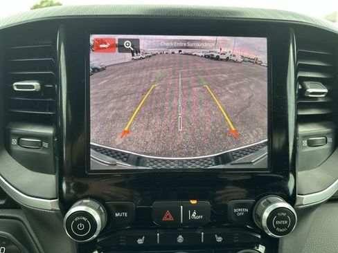 Used 2025 RAM 1500 Big Horn AWD/4WD image 24