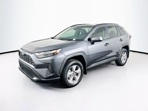 Used 2025 Toyota RAV4 XLE w/ Convenience Package image 3