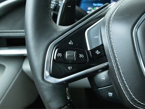 Used 2024 Chevrolet Corvette Z06 RWD image 19