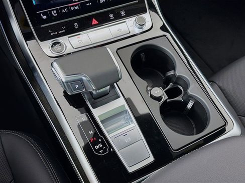 New 2026 Audi Q8 Premium Plus image 18