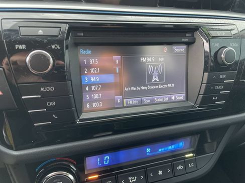 Used 2016 Toyota Corolla S FWD image 12