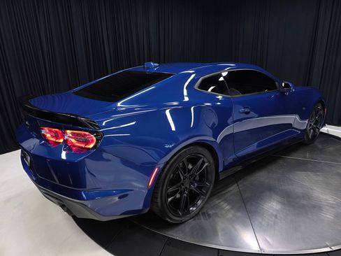 Used 2021 Chevrolet Camaro SS RWD image 45
