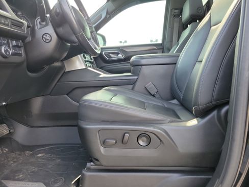 Used 2021 Chevrolet Tahoe Z71 w/ Z71 Off-Road Package AWD/4WD image 16