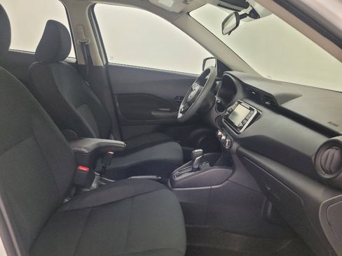 Used 2024 Nissan Kicks S FWD image 21