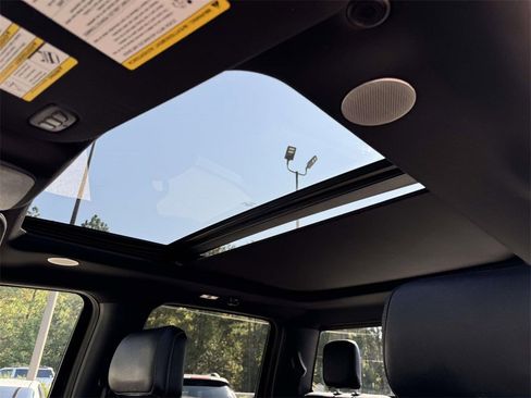 Used 2023 Ford F150 Lariat w/ Equipment Group 502A High image 21