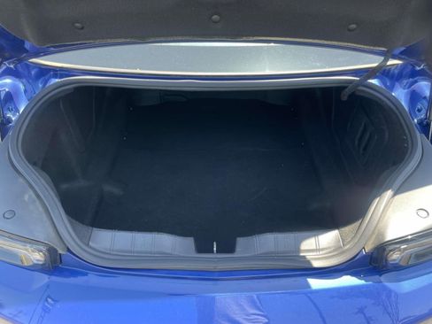 Used 2020 Chevrolet Camaro LT w/ RS Package RWD image 8