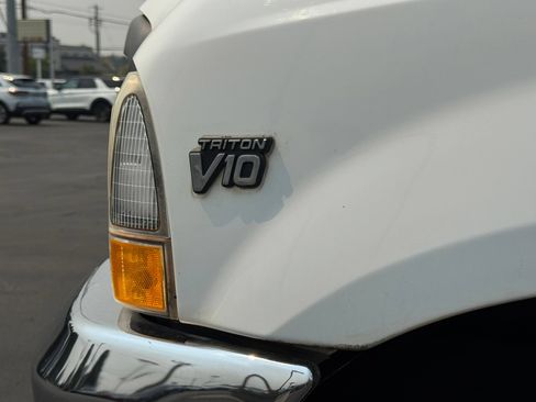 Used 2002 Ford F450 XL RWD image 28