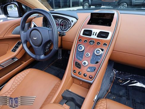 Used 2016 Aston Martin Vanquish Volante RWD image 17