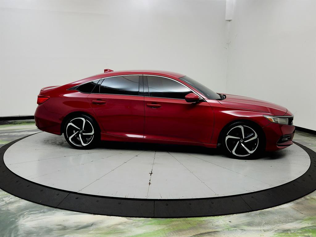 Used 2018 Honda Accord Sport image 4