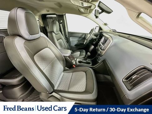 Used 2021 Chevrolet Colorado Z71 AWD/4WD image 32