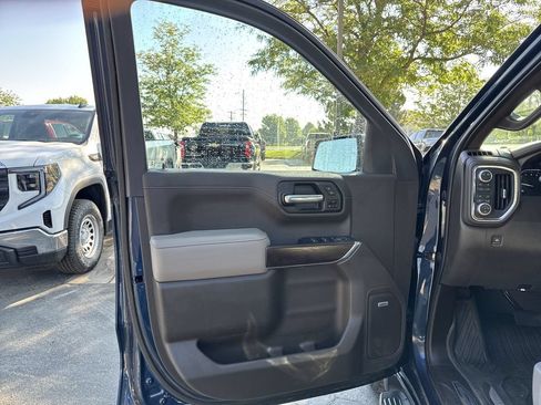 Used 2020 GMC Sierra 1500 SLT w/ SLT Premium Plus Package AWD/4WD image 9