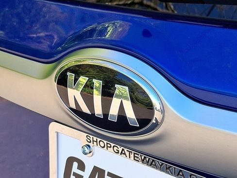 Certified 2021 Kia Seltos S image 29
