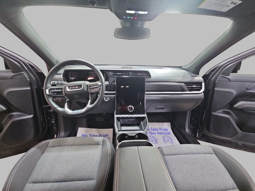 Certified 2025 GMC Terrain Elevation w/ Black Edition AWD/4WD image 11
