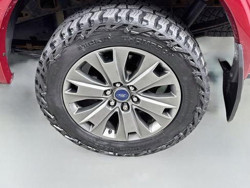 Used 2017 Ford F150 XLT w/ Equipment Group 302A Luxury AWD/4WD image 28