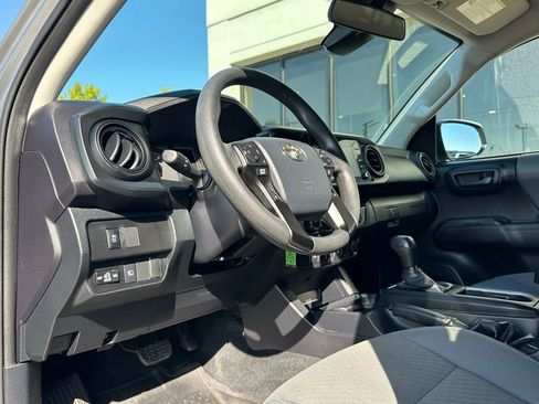 Used 2020 Toyota Tacoma SR image 2