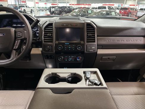 Used 2019 Ford F350 XLT w/ XLT Premium Package image 15