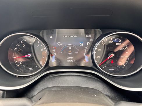 Used 2019 Jeep Compass Limited FWD image 20