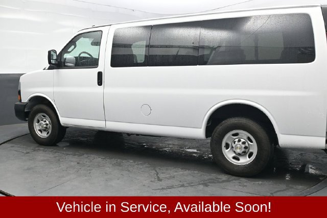 Used 2024 Chevrolet Express 2500 LS w/ Driver Convenience Package RWD image 4