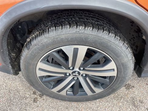 Used 2020 Mitsubishi Outlander Sport ES image 11