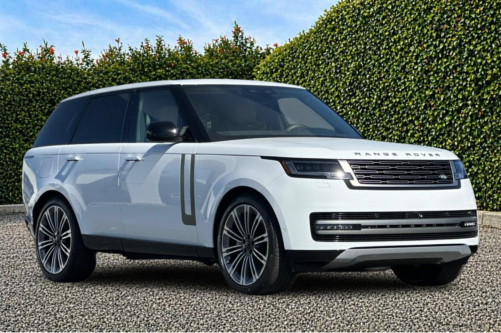New 2026 Land Rover Range Rover SE AWD/4WD image 8