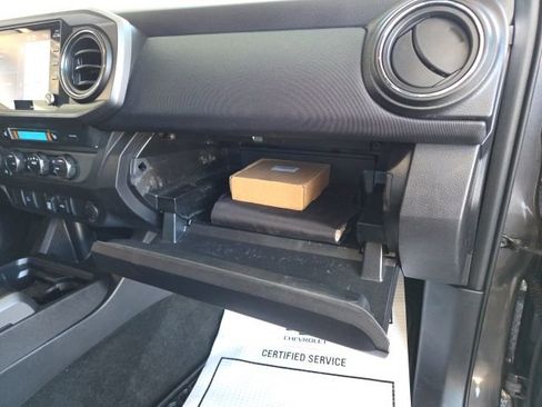 Used 2021 Toyota Tacoma TRD Sport AWD/4WD image 52