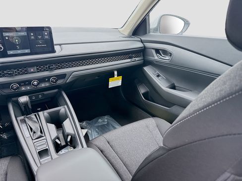 New 2026 Honda Accord LX image 18