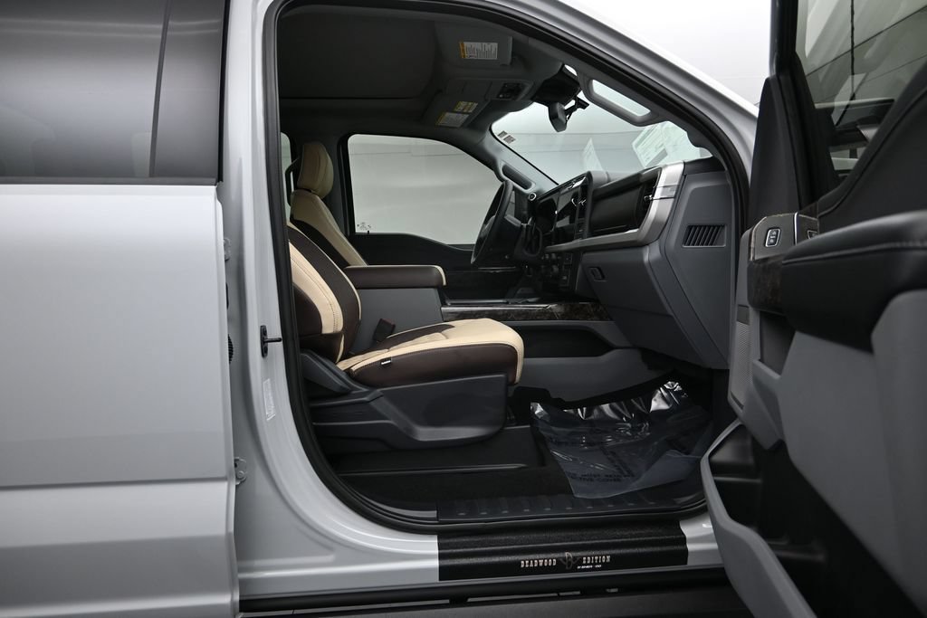 New 2026 Ford F250 XLT w/ XLT Premium Package AWD/4WD image 28