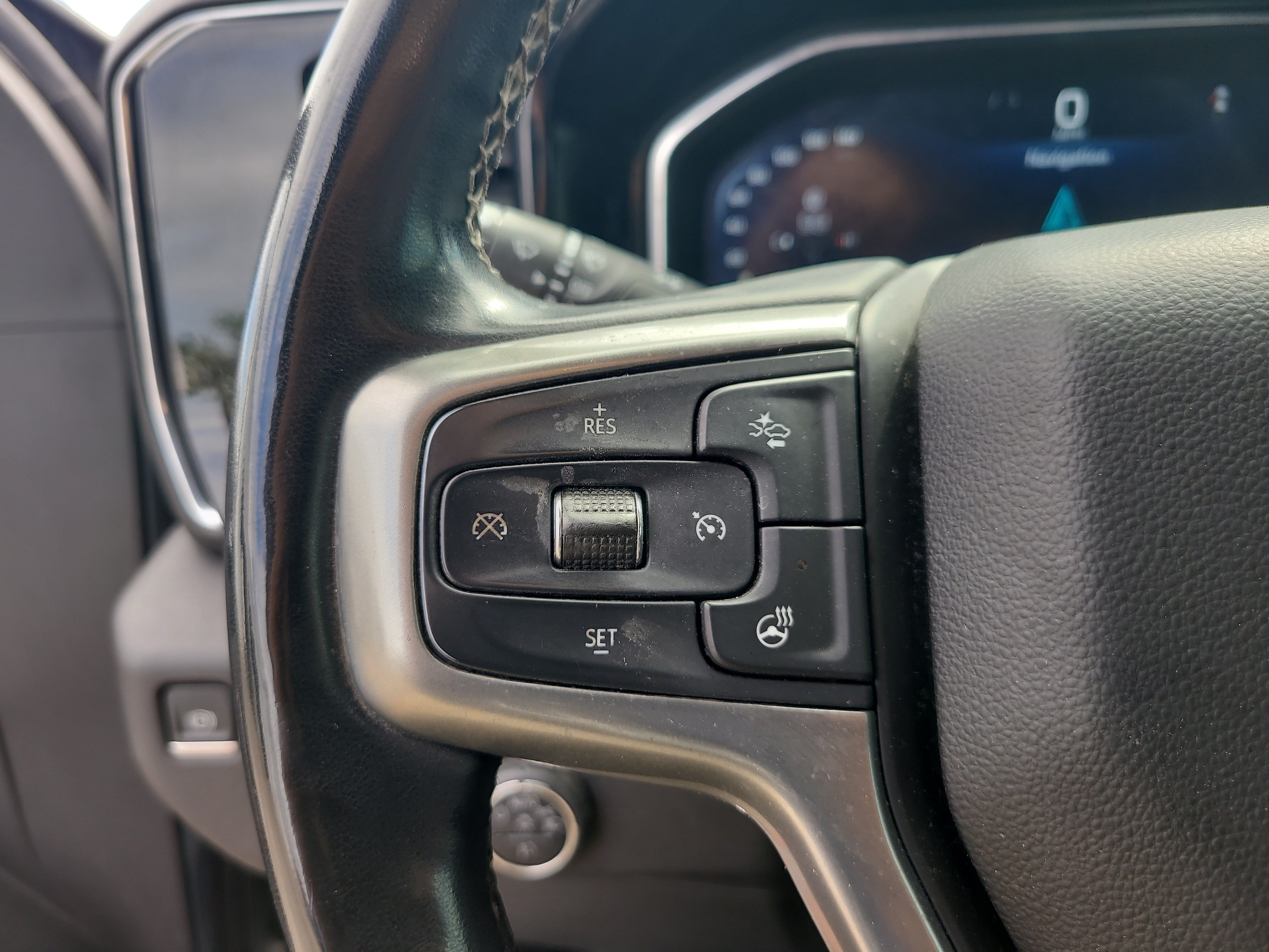 Used 2024 Chevrolet Silverado 2500 LT AWD/4WD image 27