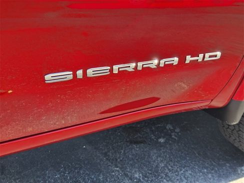 New 2025 GMC Sierra 2500 SLT image 13