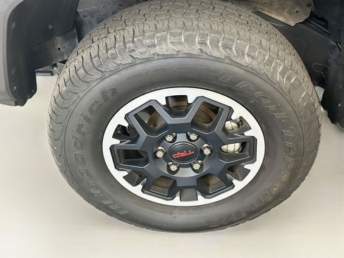 Used 2024 Toyota Tacoma TRD Off-Road AWD/4WD image 35