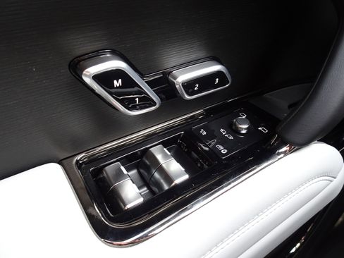 New 2026 Land Rover Range Rover Sport SE image 25