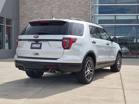 Used 2018 Ford Explorer Sport w/ Equipment Group 401A AWD/4WD image 5