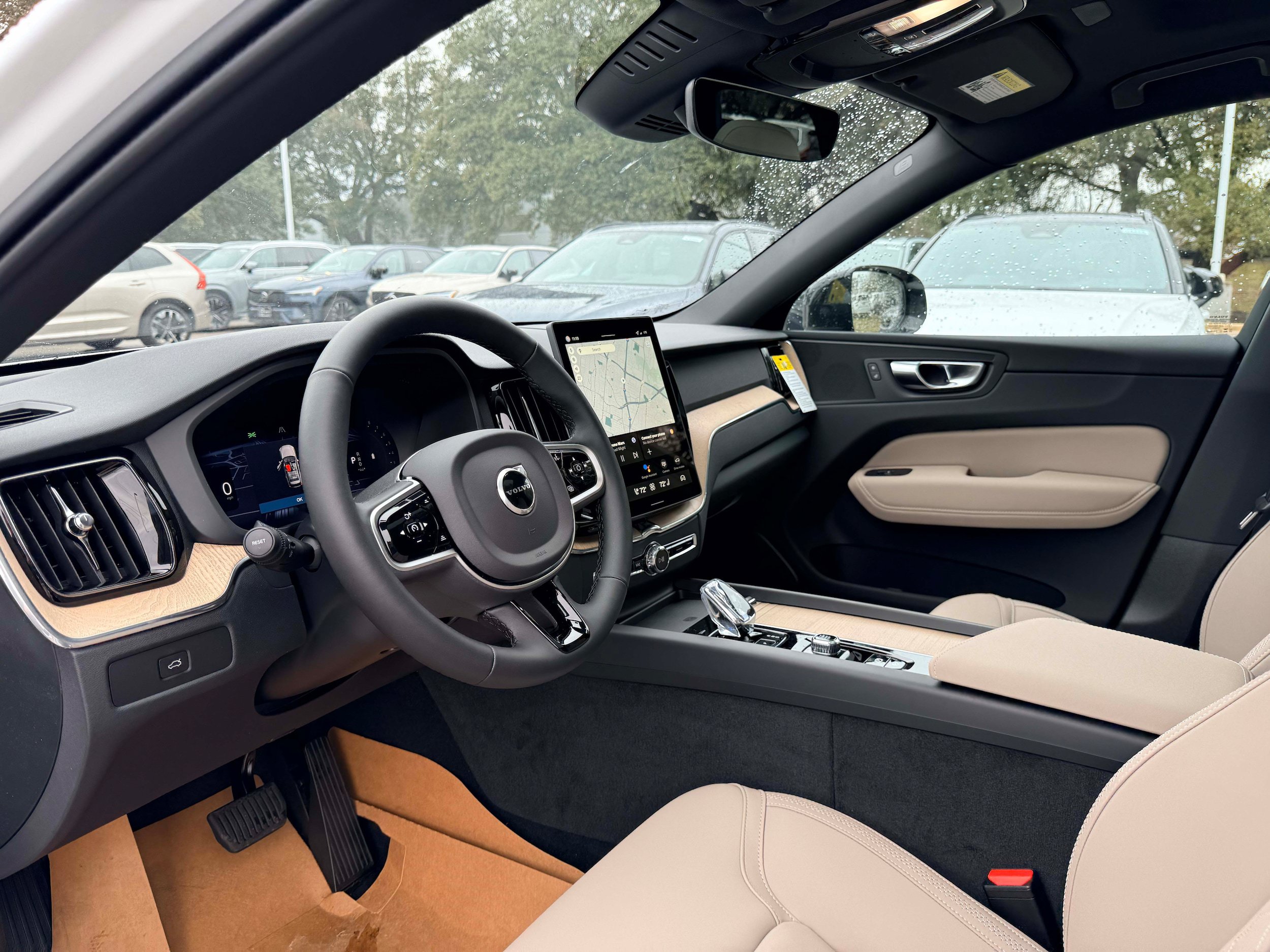 New 2026 Volvo XC60 B5 Core AWD/4WD image 11