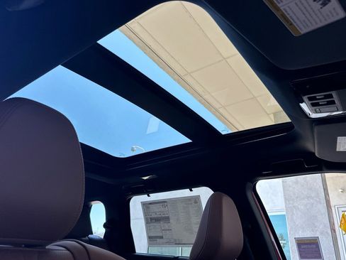 New 2025 Mitsubishi Outlander SEL image 15