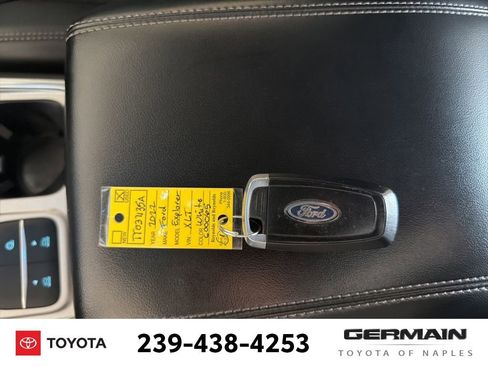Used 2022 Ford Explorer XLT w/ Equipment Group 202A image 21