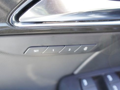 Certified 2025 Buick Envision Preferred image 21