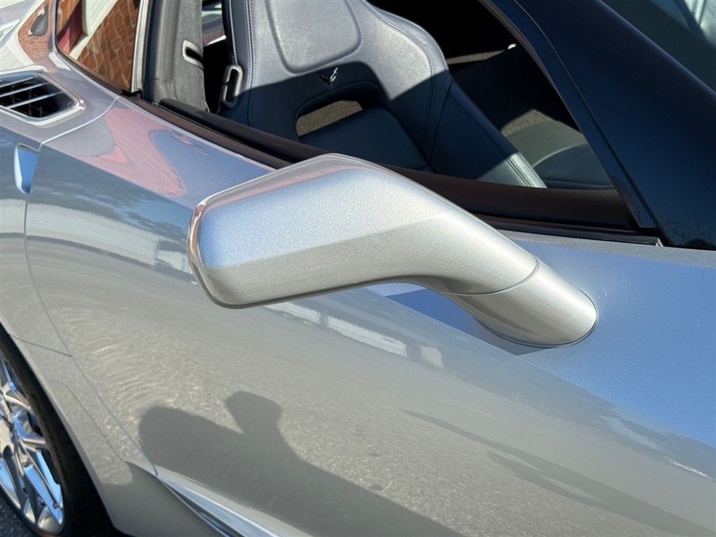 Used 2017 Chevrolet Corvette Stingray Coupe RWD image 19