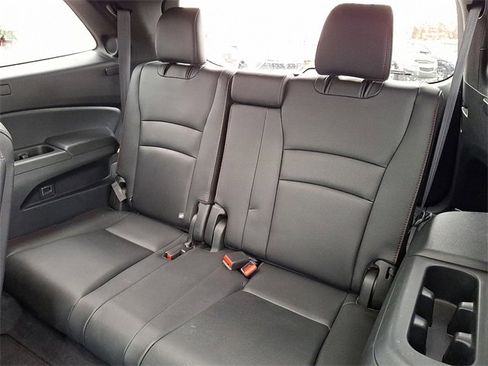 Used 2021 Honda Pilot Black Edition image 9