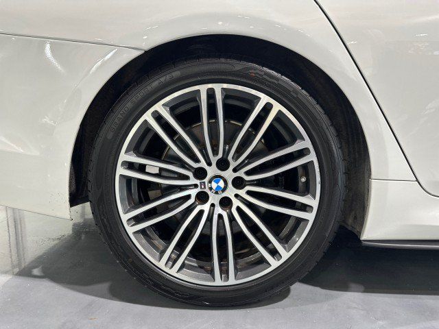 Used 2018 BMW 540i RWD image 8