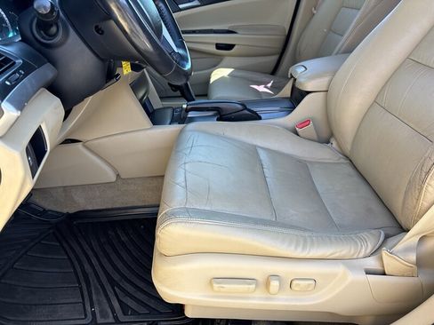 Used 2011 Honda Accord SE image 4