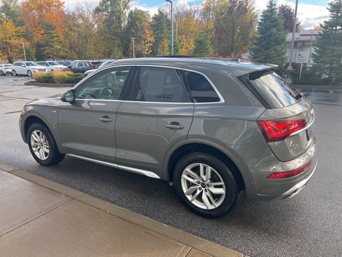 Used 2023 Audi Q5 2.0T Premium w/ Convenience Package image 42