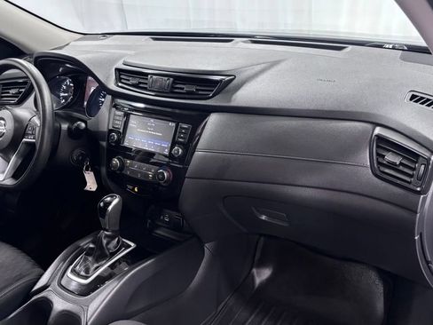 Used 2018 Nissan Rogue S AWD/4WD image 17
